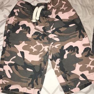 Arizona Jean Company Bottoms - Cargo short bundle Arizona Jean Company Bottoms - Cargo short bundle